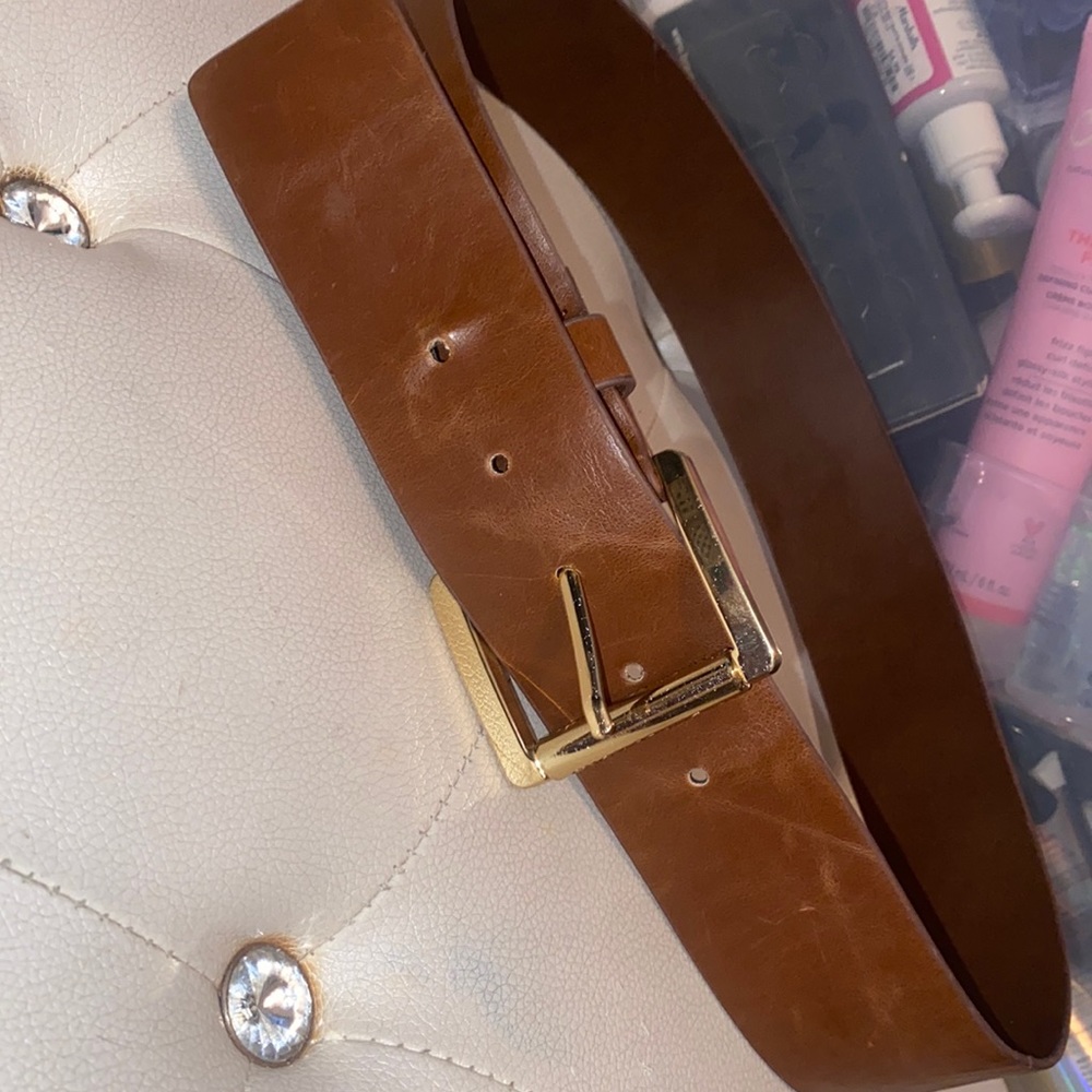 Brand new belt it is supposed to have that washed brown look